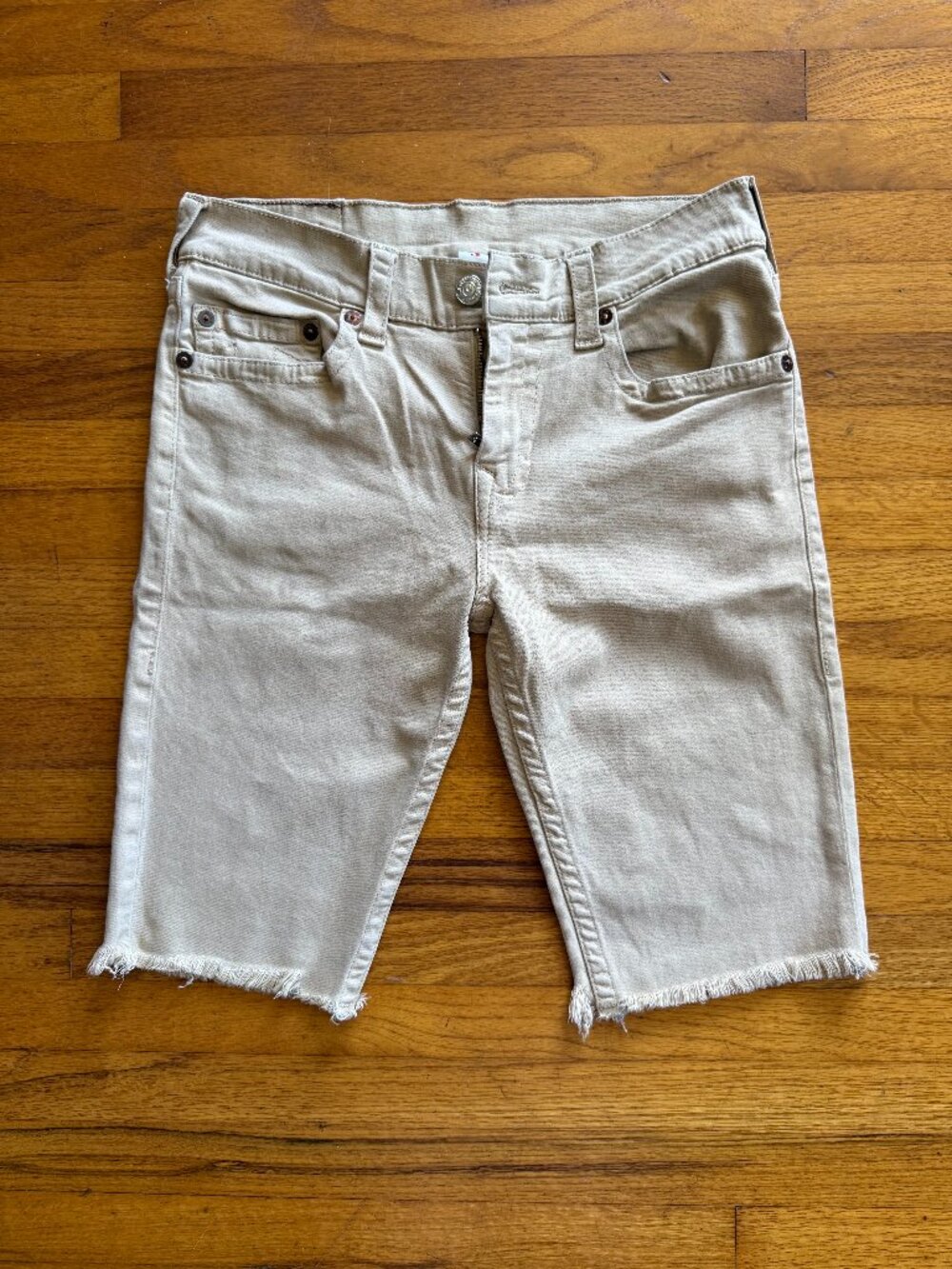 True Religion Ricky Relaxed Straight Raw Hem Shorts - Beige, Size 32